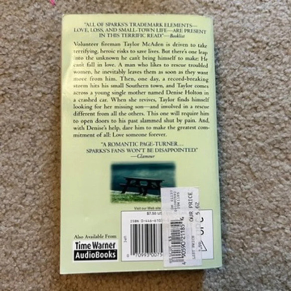 Nicholas sparks the rescue book - Picture 2 of 3